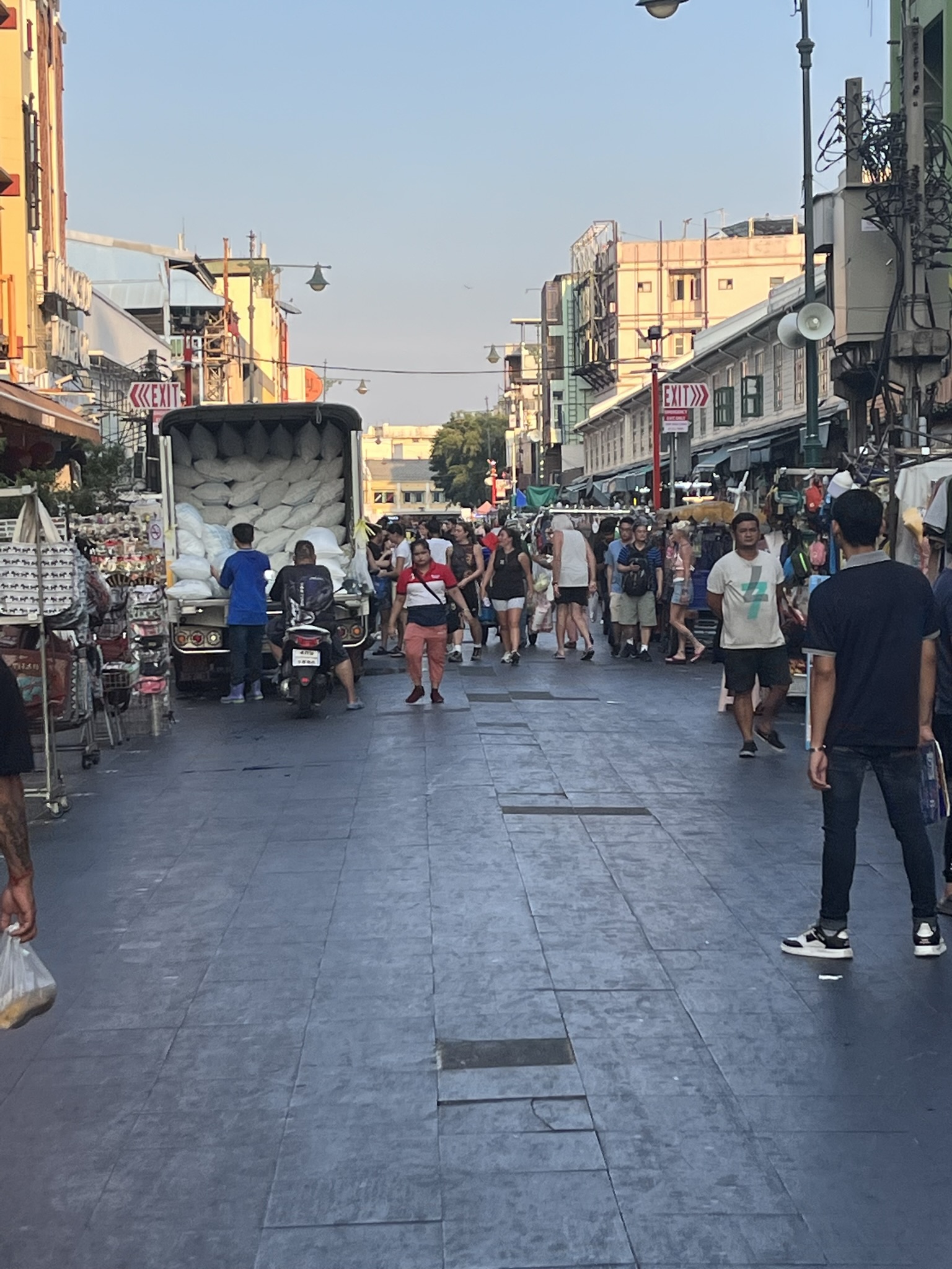 Khao San Rd in Bangkok